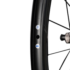 AERO-40 PHANTOM B3 CARBON