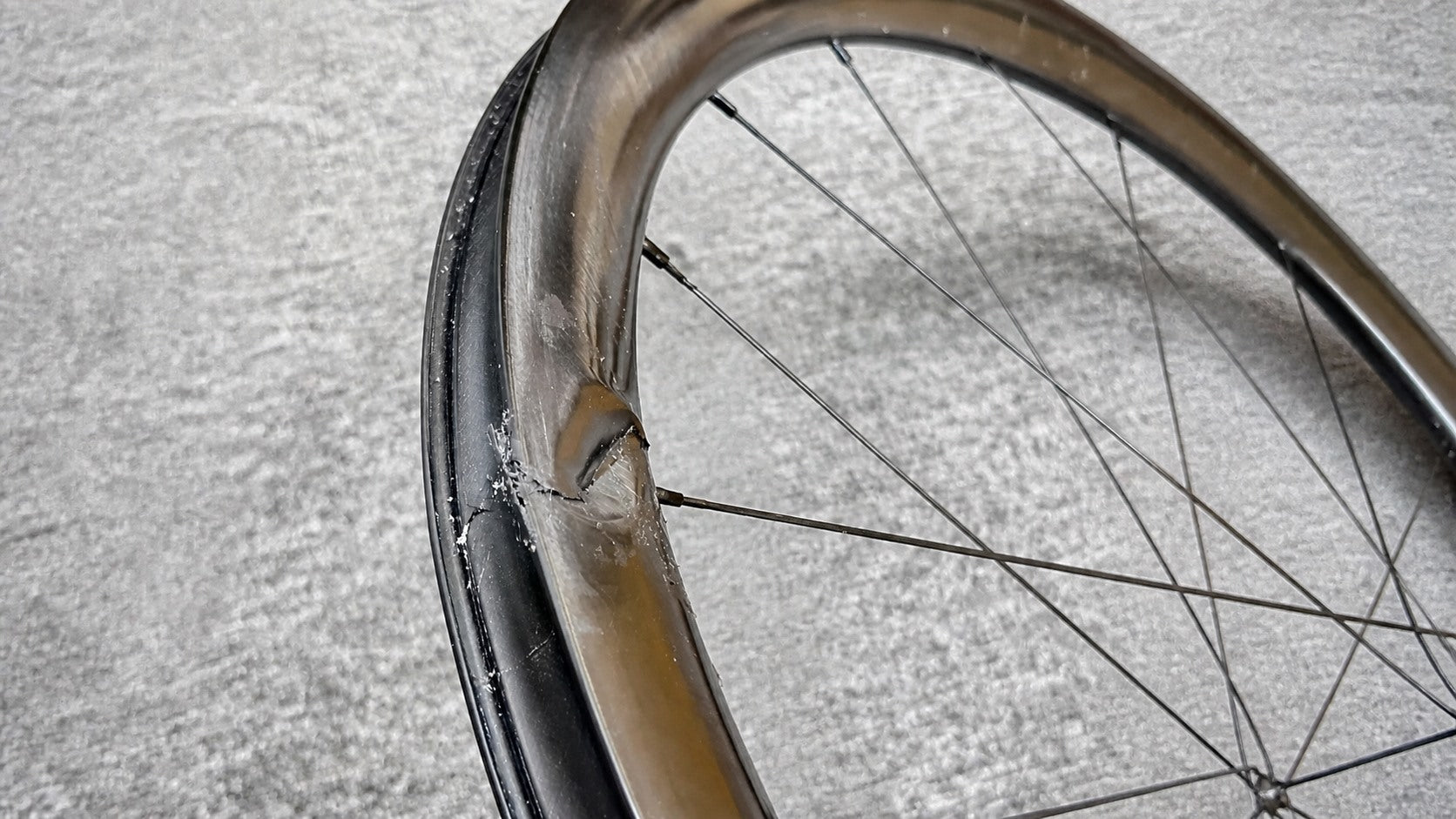 TOCCAY carbon rim structural detail