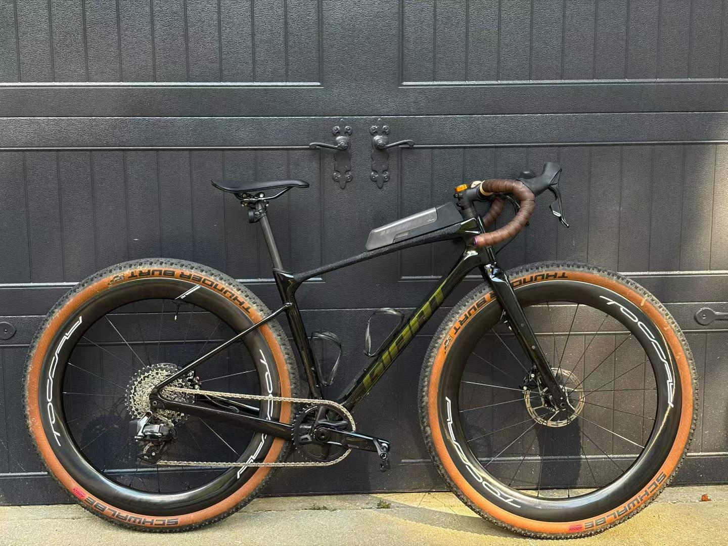 Jonas riding TOCCAY Ghost Gravel 58