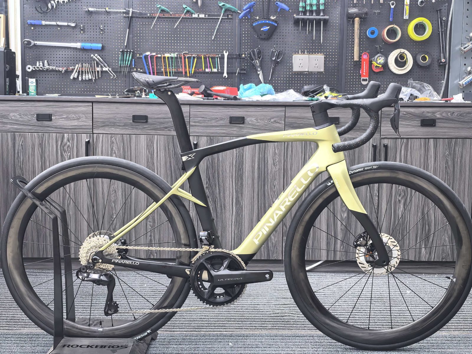 Mateo racing Alto de Letras on TOCCAY AERO-50 Ghost CARBON